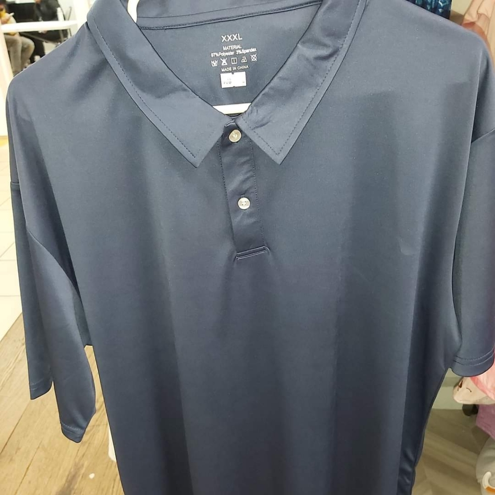 💢SOLD💢Men's Short Sleeve Dress Shirt - Picture 3 of 6